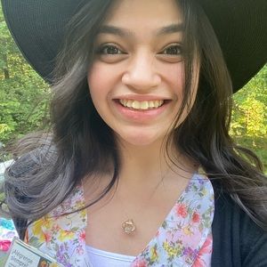 Meet your Posher, Alyssa